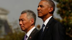 Obama and Loong discussing Trans-Pacific Deal