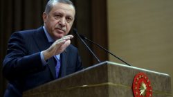 Turkish President Tayyip Erdogan makes a speech during his meeting with mukhtars at the Presidential Palace in Ankara, Turkey, October 19, 2016. Murat Cetinmuhurdar/Presidential Palace/