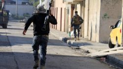 Iraqi forces moving into position during battle of Mosul against ISIS