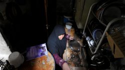 Aleppo family returns and tries to resume normal life