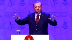 Turkish President Tayyip Erdogan makes a speech during a meeting in Istanbul, Turkey, March 19, 2017. REUTERS/Murad Sezer