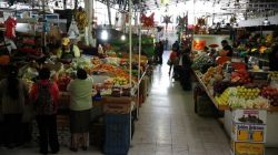 FILE PHOTO: A general view of a market in Mexico City, Mexico, January 11, 2017. REUTERS/Tomas Bravo
