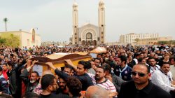 Relatives mourn the victims of the Palm Sunday bombings during the funeral at the Monastery of Saint Mina "Deir Mar Mina" in Alexandria, Egypt