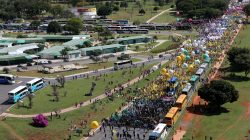 Demonstrators take part in a protest against Brazilian President Michel Temer and the latest corruption scandal to hit the country, in Brasilia, Brazil, May 24, 2017. REUTERS/Paulo Whitaker