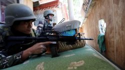 A Filipino soldier lies on a mattress at their combat position in a house as government troops continue their assault against insurgents from the Maute group in Marawi city, Philippines July 1, 2017. REUTERS/Jorge Silva