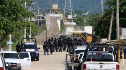 Riot police enter a prison after a riot broke out at the maximum security wing in Acapulco, Mexico, July 6, 2017. REUTERS/Troy Merida