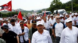 Turkey's main opposition Republican People's Party (CHP) leader Kemal Kilicdaroglu walks during the 23rd day of a protest, dubbed "justice march", against the detention of the party's lawmaker Enis Berberoglu, near Tuzla in Istanbul province, Turkey July 7, 2017. REUTERS/Osman Orsal