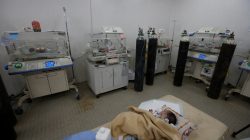 New life amid the ruins of Mosul's maternity hospital
