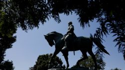 The statue of Confederate General Robert E. Lee sits at the center of the park formerly dedicated to him, the site of recent violent demonstrations in Charlottesville, Virginia, U.S. August 18, 2017. REUTERS/Jonathan Ernst