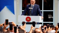 Turkey purges hundreds of civil servants in latest decrees