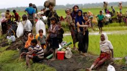 Rohingya refugees rest after travelling over the Bangladesh-Myanmar border in Teknaf, Bangladesh, September 1, 2017. REUTERS/Mohammad Ponir Hossain