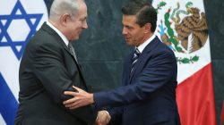 Israeli Prime Minister Benjamin Netanyahu speaks with Mexico's President Enrique Pena Nieto during an address to the media at Los Pinos presidential residence in Mexico City, Mexico, September 14, 2017. REUTERS/Edgard Garrido