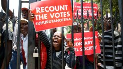 Kenyan police fire teargas at Supreme Court protesters