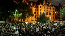 Demonstrators continue to protest for a fourth day after the not guilty verdict in the murder trial of Jason Stockley, a former St. Louis police officer, charged with the 2011 shooting of Anthony Lamar Smith, who was black, in St. Louis, Missouri, U.S., September 18, 2017. REUTERS/Joshua Lott