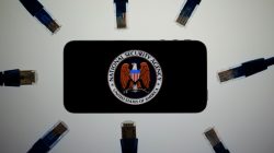 FILE PHOTO: An illustration picture shows the logo of the U.S. National Security Agency on the display of an iPhone, June 7, 2013. REUTERS/Pawel Kopczynski/Illustration/File photo