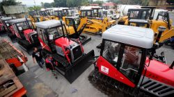 As battle rages, devastated Philippine city starts its long cleanup