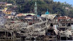 Families returning to ruined Philippine city taught to identify bombs