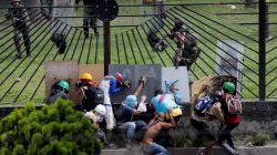 Venezuelan opposition disarray heaps pain on protesters
