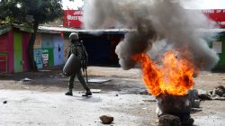 Shooting, tear gas, bonfires mar Kenya election re-run