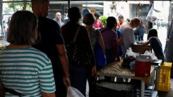 Venezuela offers chocolates but little else to creditors