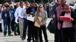 U.S. jobless claims unexpectedly rise; import prices up modestly