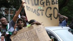 Zimbabwe protesters begin marching towards Mugabe residence