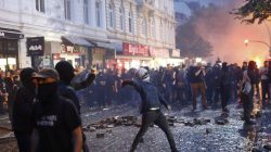 German police raid flats in hunt for G20 rioters