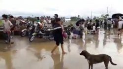 A general view shows search, retrieval, and relief operations ongoing at the flooded areas at Tzu Chi Village in Barangay Liloan, Phillipines, December 17, 2017 in this picture obtained from social media. ORMOC CITY POLICE OFFICE/via REUTERS