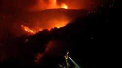 California wildfire fight aided by better weather