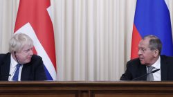 Russian Foreign Minister Sergei Lavrov (R) and British Foreign Secretary Boris Johnson attend a news conference following their talks in Moscow, Russia December 22,