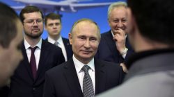Russian President Vladimir Putin meets with employees during a visit to the Gorbunov Aviation factory in Kazan, Russia January 25, 2018. Sputnik/Alexei Nikolsky/Kremlin via