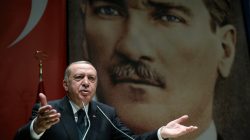 Turkish President Tayyip Erdogan speaks during a meeting in Ankara, Turkey March 30, 2018. Murat Cetinmuhurdar/Presidential Palace/Handout via REUTERS