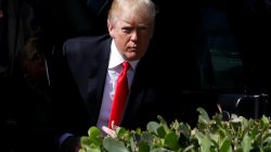 U.S. President Donald Trump arrives for the Easter service at Bethesda-by-the-Sea Episcopal Church in Palm Beach, Florida, U.S., April 1, 2018. REUTERS/Yuri Gripas
