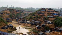FILE PHOTO: A Rohingya refugee camp in Cox's Bazar, Bangladesh, September 19, 2017. REUTERS/Cathal McNaughton/File Photo