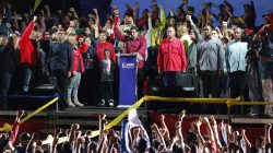 Venezuela's President Nicolas Maduro raises a finger as he is surrounded by supporters while speaking during a gathering after the results of the election were released, outside of the Miraflores Palace in Caracas, Venezuela, May 20, 2018. REUTERS/Carlos Garcia Rawlins