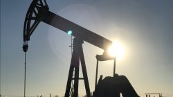 FILE PHOTO: A pump jack is seen at sunset near Midland, Texas, U.S., on May 3, 2017. Picture taken May 3, 2017. REUTERS/Ernest Scheyder/File Photo