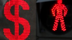 The U.S. dollar sign is seen on an electronic board next to a traffic light in Moscow, Russia August 10, 2018. REUTERS/Maxim Shemetov