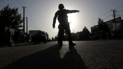 Afghan policemen arrive at the site of a suicide bomb attack in Kabul, Afghanistan August 15, 2018. REUTERS/Omar Sobhani