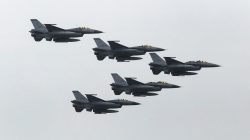Taiwan Air Force's F-16 fighter jets fly during the annual Han Kuang military exercise at an army base in Hsinchu, northern Taiwan, July 4, 2015. REUTERS/Patrick Lin