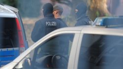 Men suspected of forming a far-right militant organisation in Chemnitz, are escorted by special police in front of the General Prosecutor's Office at the German Federal Supreme Court (Bundesgerichtshof) in Karlsruhe, Germany October 1, 2018. REUTERS/Vincent Kessler
