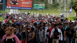 Honduran migrants, part of a caravan trying to reach the U.S., are seen during a new leg of their travel in Esquipulas, Guatemala October 16, 2018. REUTERS/Jorge Cabrera