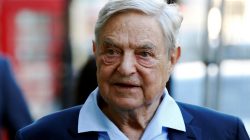 FILE PHOTO: Business magnate George Soros arrives to speak at the Open Russia Club in London, Britain June 20, 2016. REUTERS/Luke MacGregor/File Photo